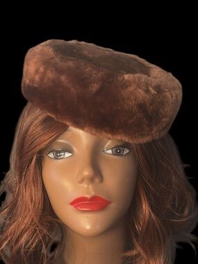 Vintage Mouton Shearling Fur Pill Box Hat